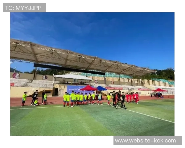 2025年赣州市新长征杯青少年足球超级联赛新闻发布会隆重召开 2025年赣州市新长征杯青少年足球超级联赛新闻发布会隆重召开